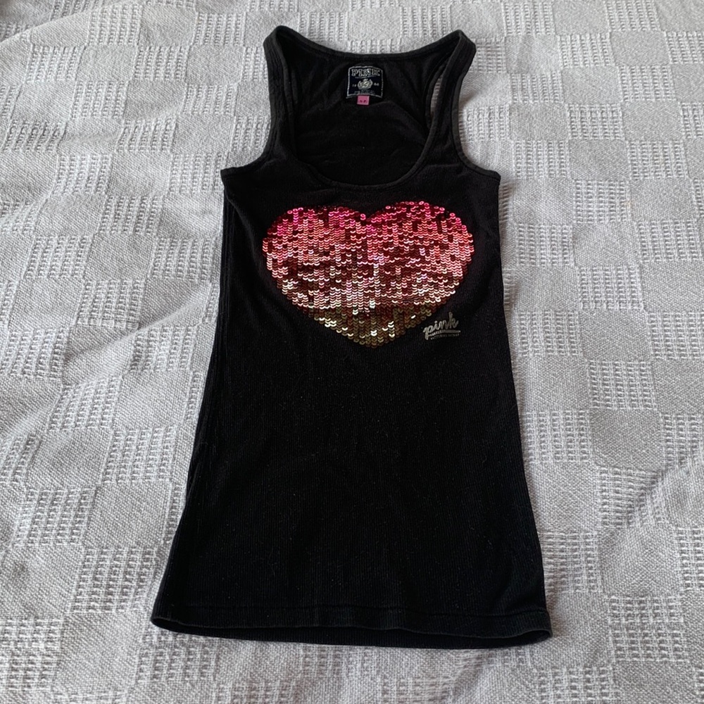 Small Vs Pink Tank top